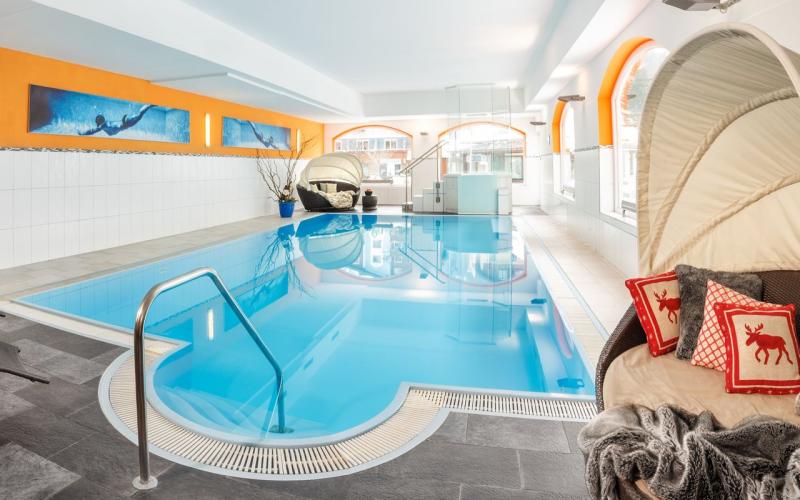 Innenpool im Hotel Lärchenhof