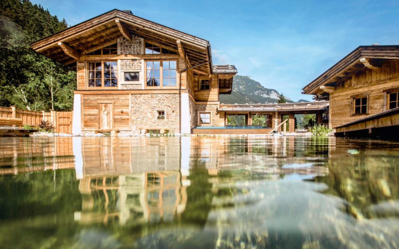 Ansicht der Wellness-Alm im Verwöhnhotel Kristall