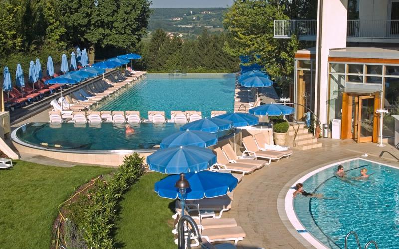 Poolllandschaft im Hotel und Spa Der Steirerhof