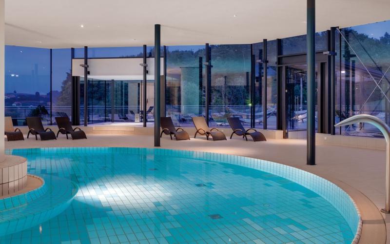 Poollandschaft im Thermenhotel Stoiser