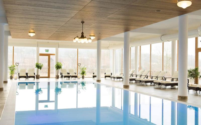 Schwimmbad im Hotel Grüne Au