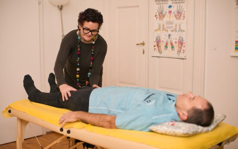 Karin Kleindienst - Men´s Health Entspannung auf der Massageliege