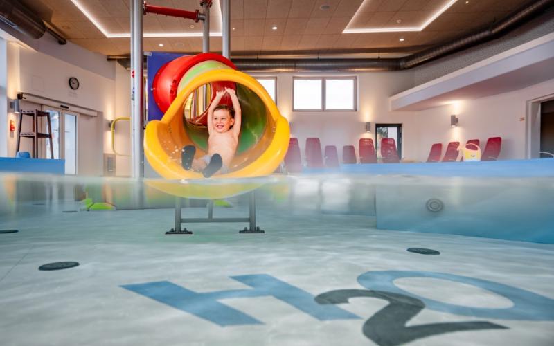 Wasserrutsche für die Kleinkinder in der H2O Hotel-Therme-Resort