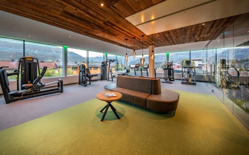 Geräumiges Fitnessstudio im Sportresort Alpenblick
