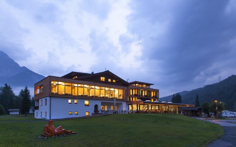 Aussenansicht des Hotels Fischer am See