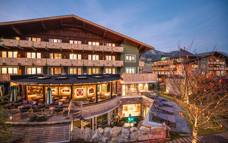 Aussenansicht Hotel Zum Ritter im Tannheimer Tal