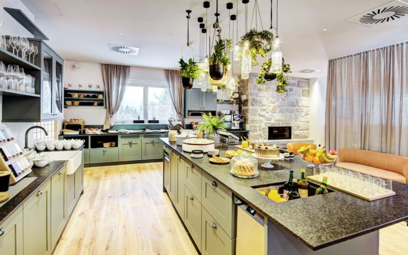 Einblick in das Frühstücksbuffet im Koenigswieserhof