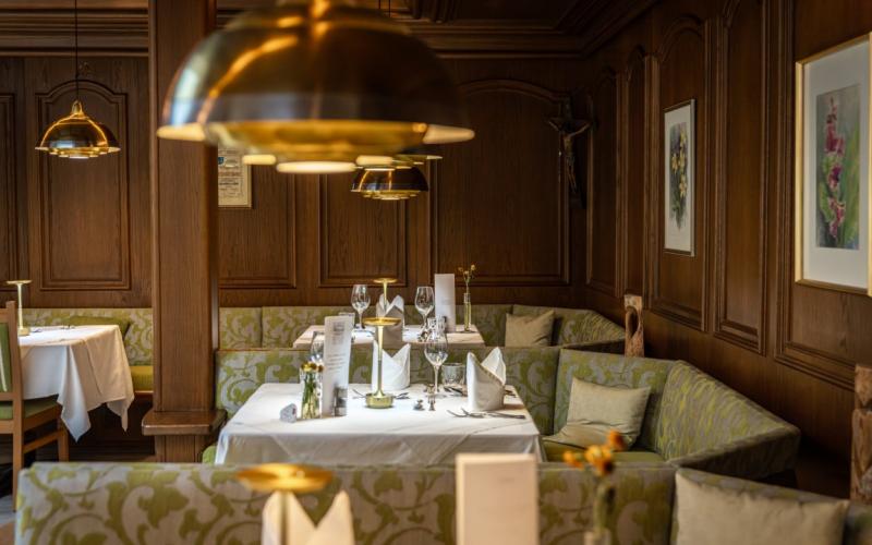Blick ins Restaurant des Thermenhotels Pulverer