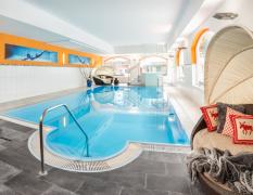 Innenpool im Hotel Lärchenhof