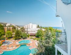 Blick auf die Pools des Laguna Garden Hotels