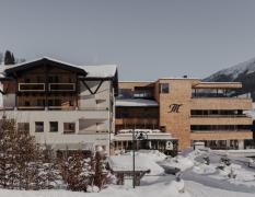 Das neue Hotel Marten, Außenansicht Winter