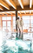 Innenpool im Naturhotel Edelweiss Wagrain