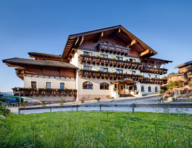 Aussenansicht des Hotels Lärchenhof