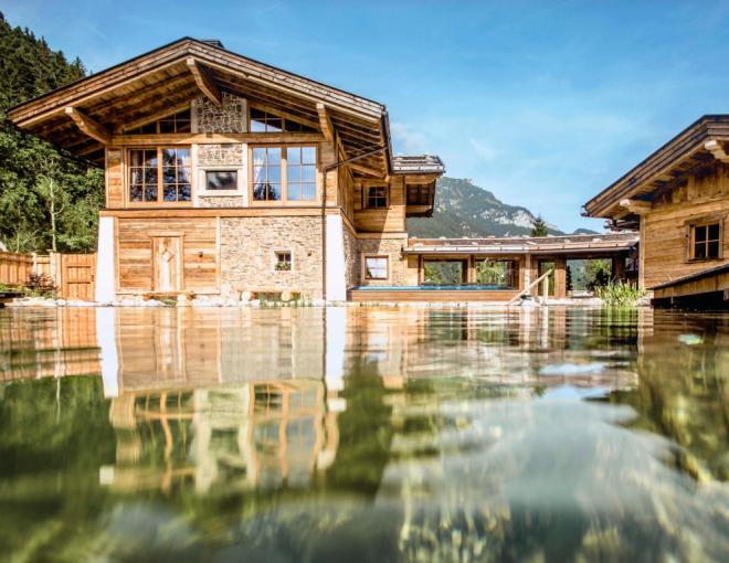 Ansicht der Wellness-Alm im Verwöhnhotel Kristall