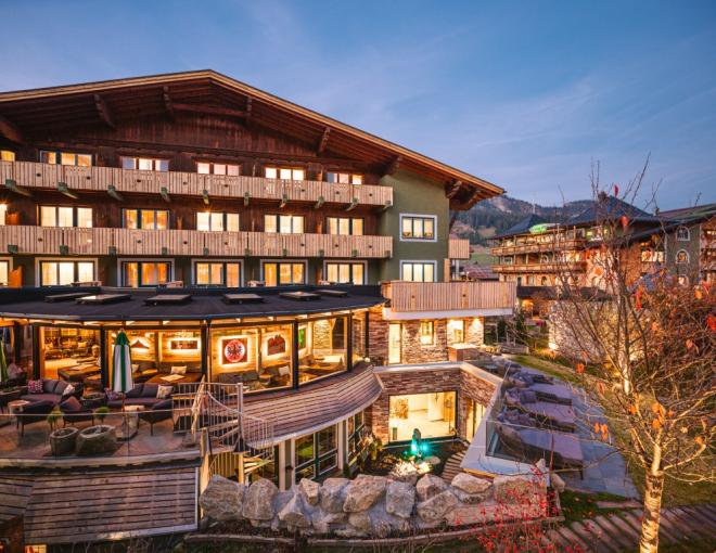 Aussenansicht Hotel Zum Ritter im Tannheimer Tal