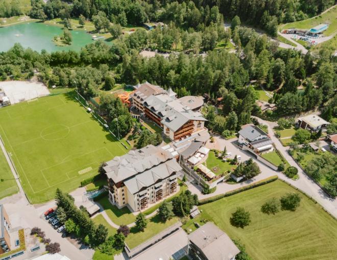 Aussenansicht aus der Luft Hotel miaflor